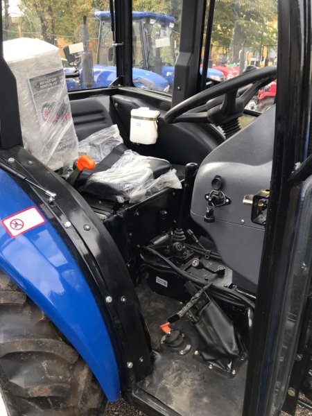 Минитрактор с кабиной Jinma JMT 3244 HXCN