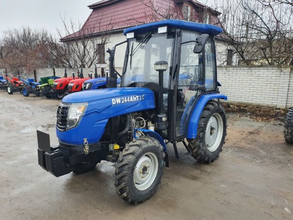 Минитрактор с кабиной DW 244 AHTXC