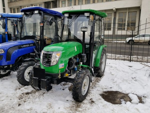 Минитрактор с кабиной DW 404 AC