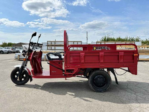 Грузовой электротрицикл Dozer Model-3E (1500W)